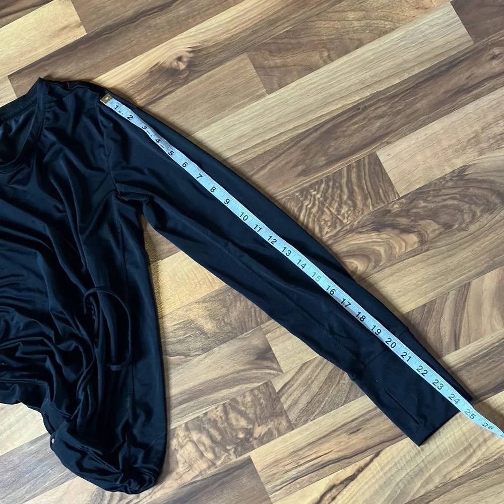 Athleta Women’s Long Sleeve Black Shirt with Cinch at Bottom, Size XS - Picture 4 of 5